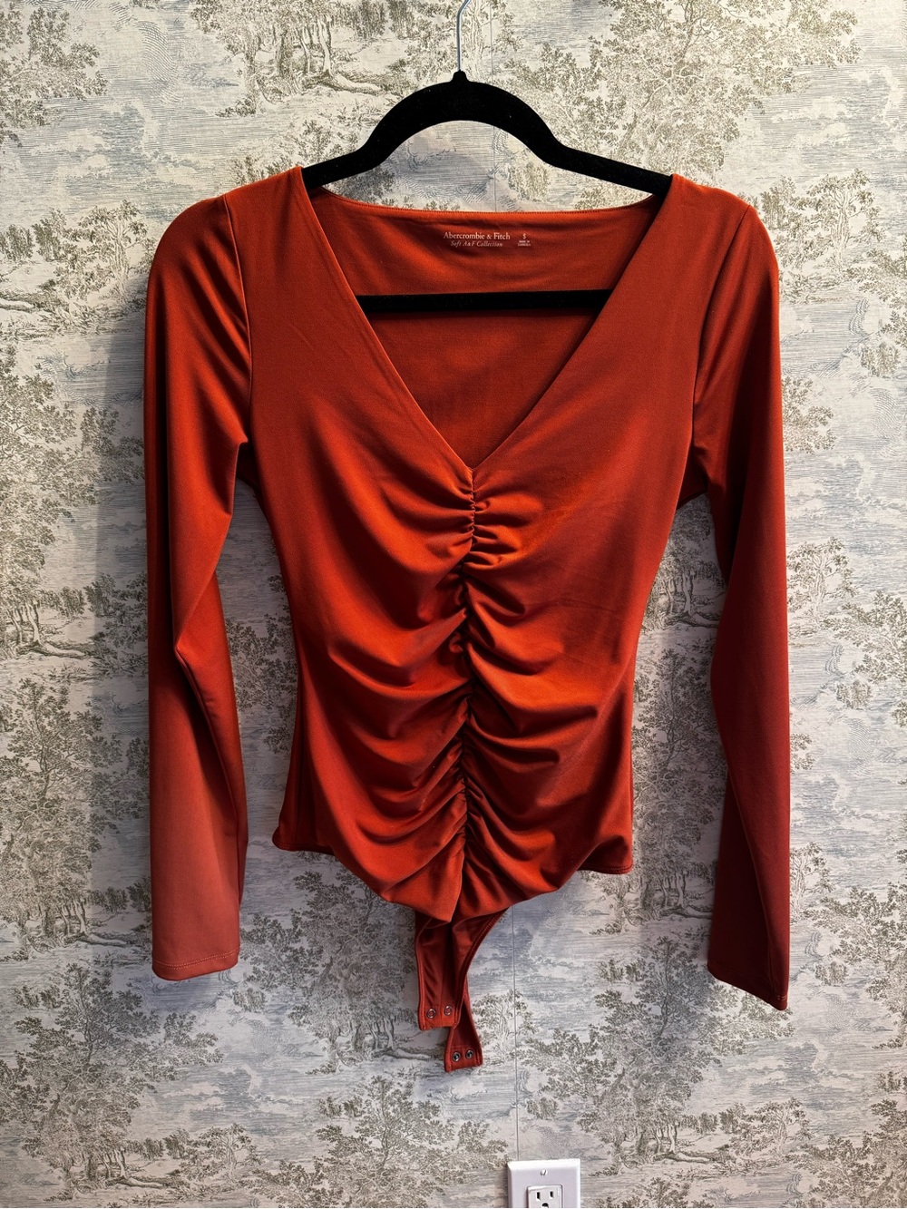 Abercrombie & Fitch Rust Ruched V-Neck Long Sleeve Bodysuit